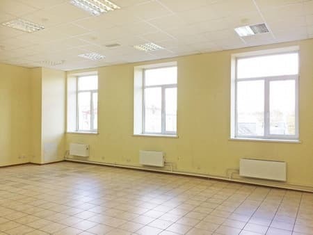 нежилое здание, 12580 м²