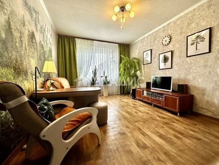 Объявление о продаже трехкомнатной квартиры, 64 м², этаж 8 из 9. Фото 4