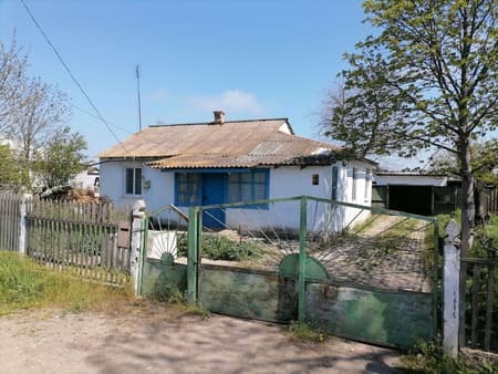 Дом в продажу по адресу Крым, Ленинский район, село Семисотка