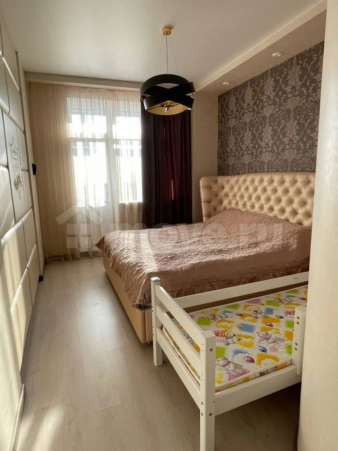 3-комн. квартира, 132 м²